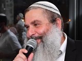 האם אפשר לקשור את הסכך עם אזיקונים?