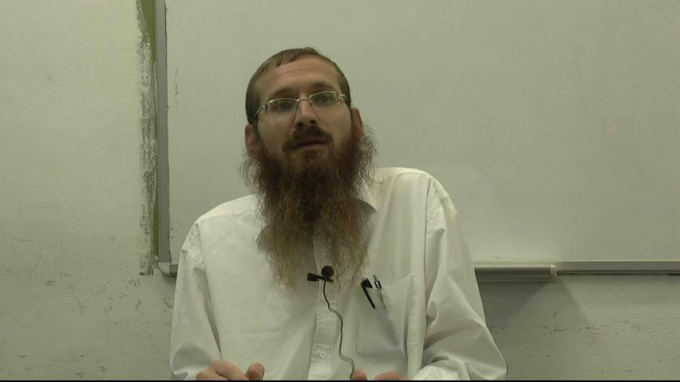 מצווה הבאה בעבירה וגדרי מצוות הישיבה בסוכה